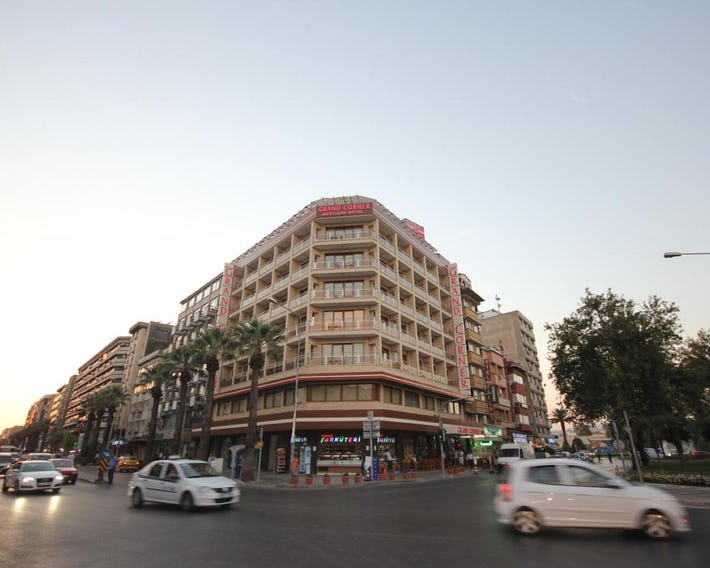 Grand Corner Boutique Hotel