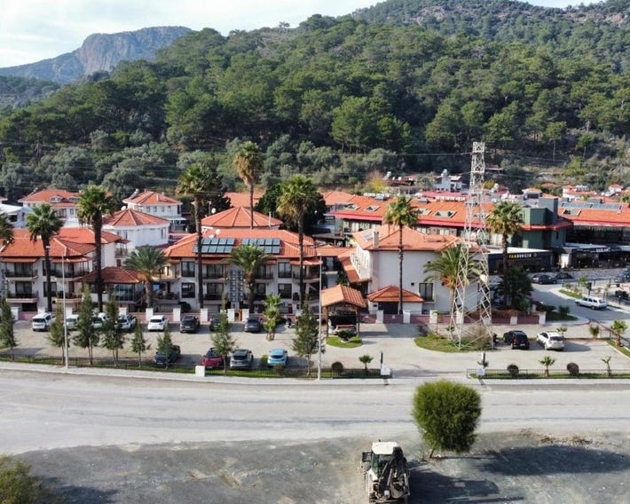 Dolphin Apart Hotel