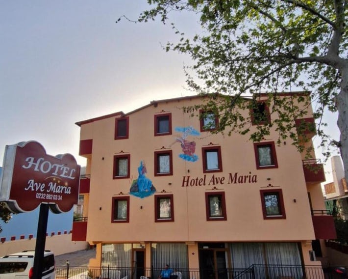 Hotel Ave Maria