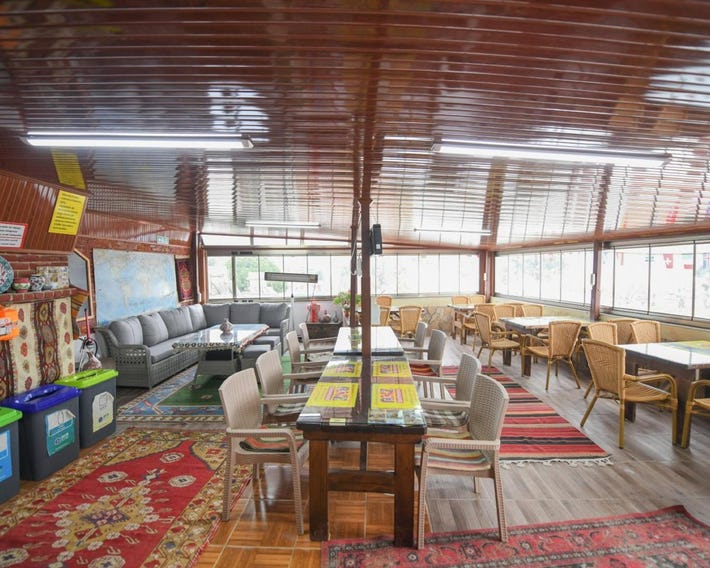 Anz Guest House Pansiyon
