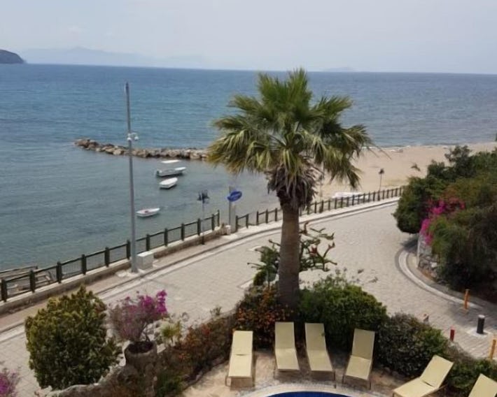 Maira Beach Hotel