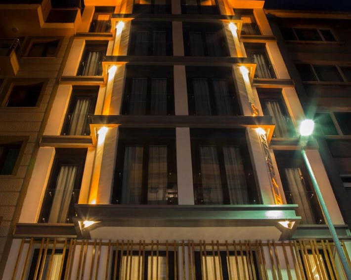 Sparkle Hotel