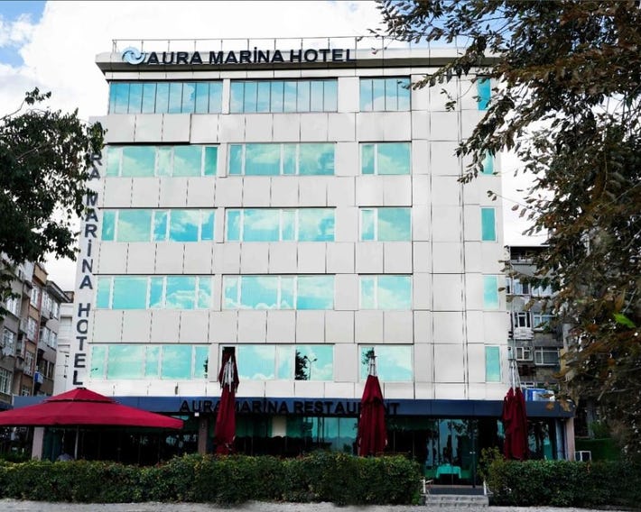 AURA MARINA HOTEL