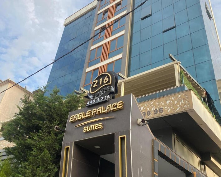 216 Eagle Palace Suite