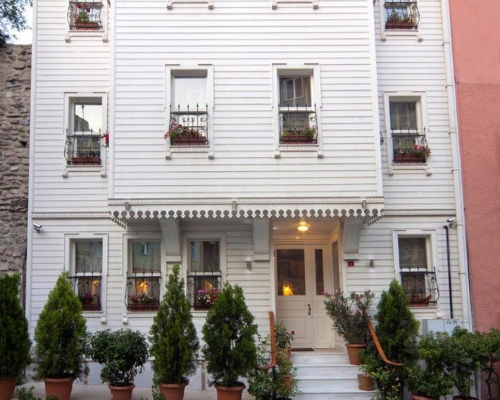 Dilhayat Kalfa Hotel