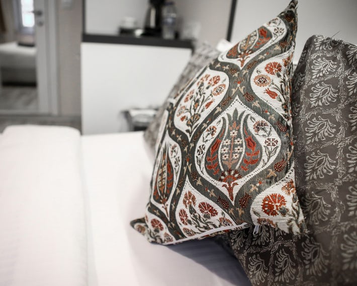 Platine Hotels & Suites