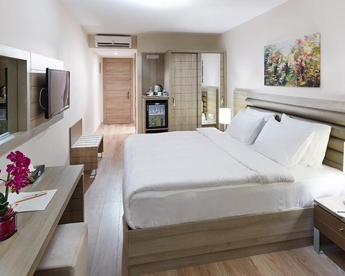 Rox Hotel