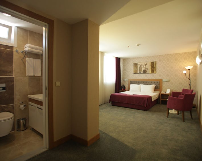 Helikon Business Hotel