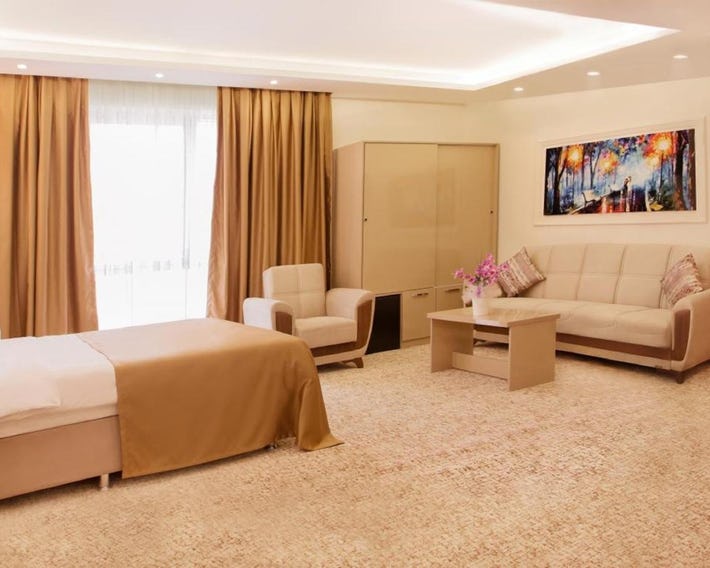 Goldhan Hotel