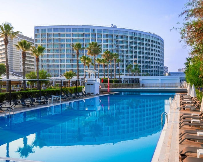 Crystal Centro Pearl Collection - Ultimate All Inclusive