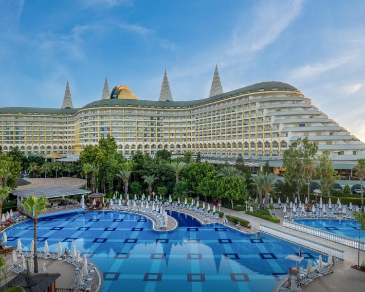 Delphin Imperial Lara