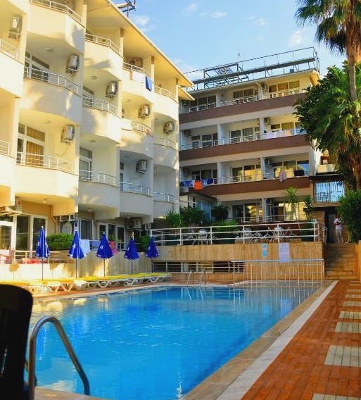Muz Hotel