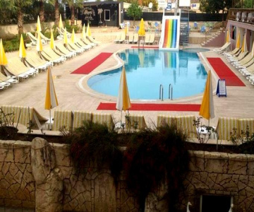 Royal Ideal Beach Hotel
