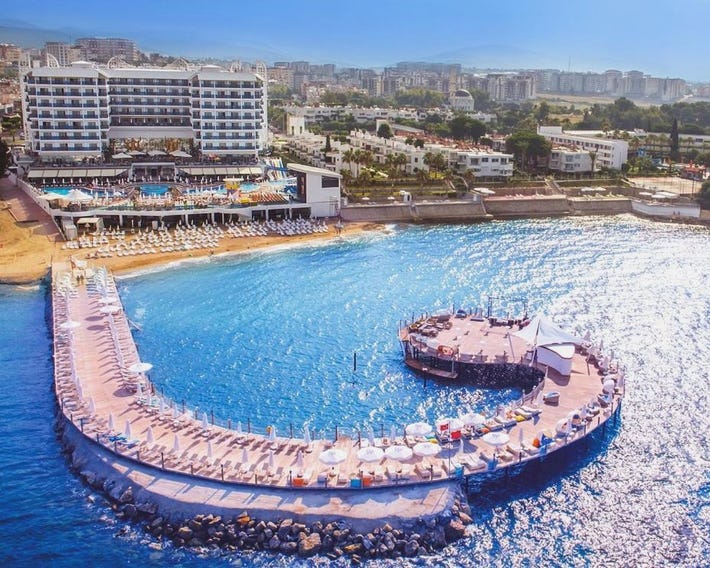Azura Deluxe Resort & Spa - Ultra All Inclusive