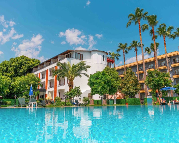 Belpoint Beach Hotel