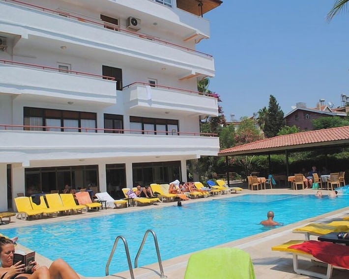 Beyaz Saray Hotel