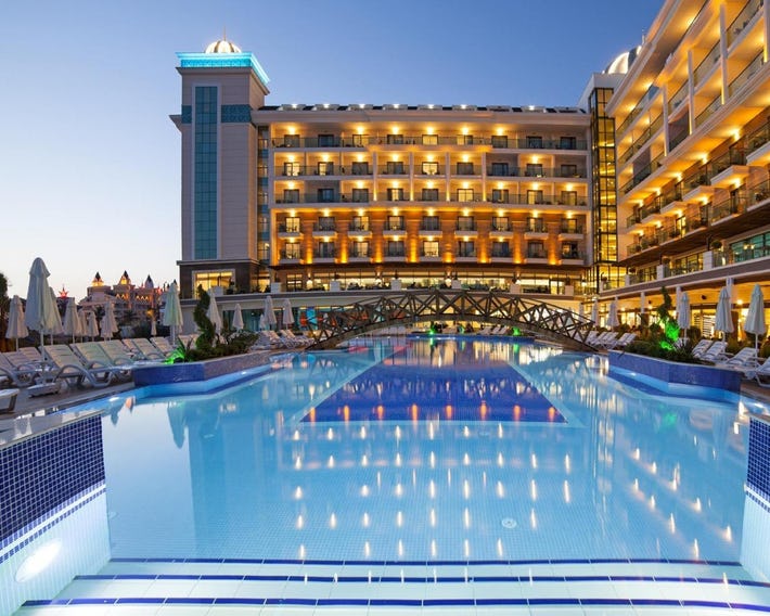 Luna Blanca Resort & Spa