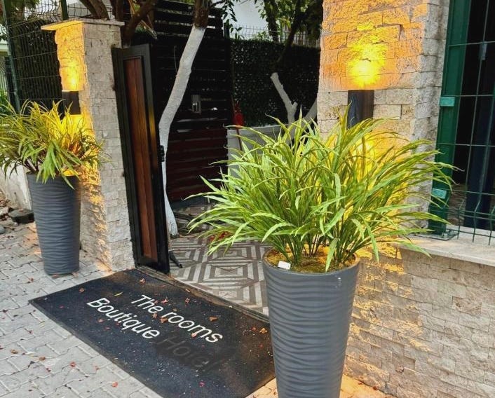 The rooms hotel