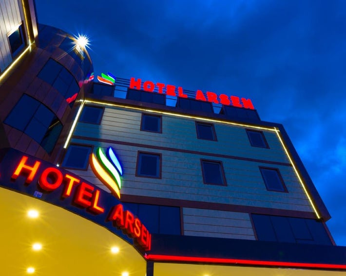 Arsen Hotel