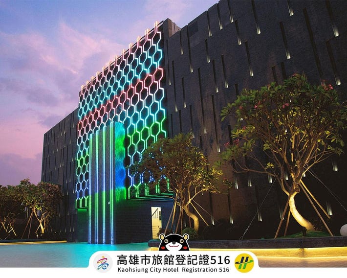 Royal Group Motel Feng Shan Branch