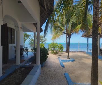 Oasis Beach Inn