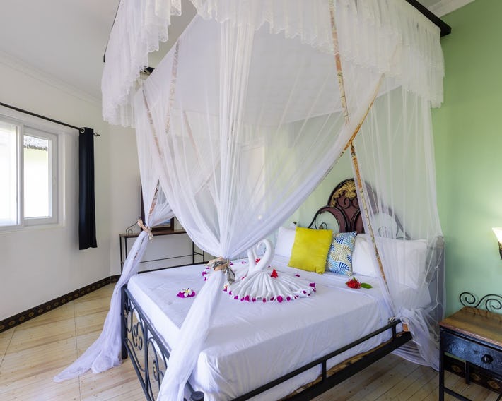 F-Zeen Boutique Hotel