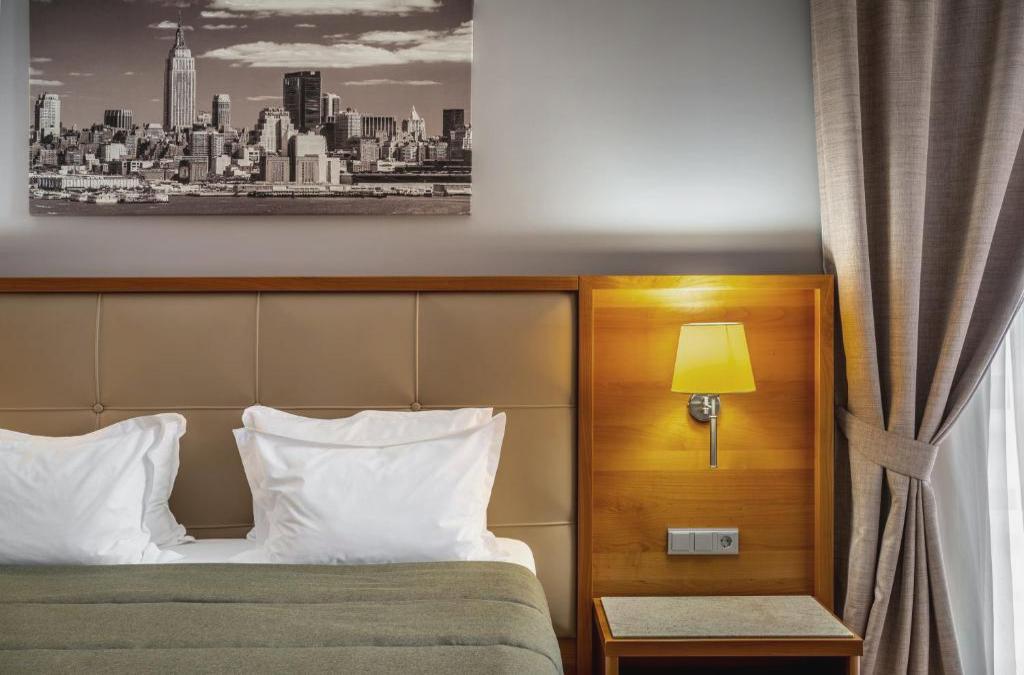 City hotel