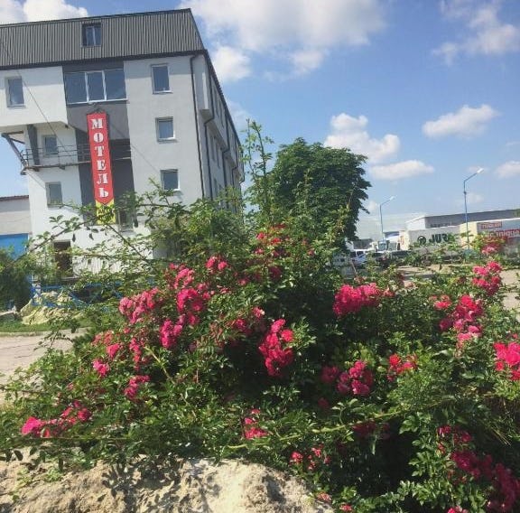 Autopark Hotel