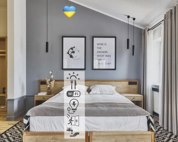 Wine & Pillow Hotel