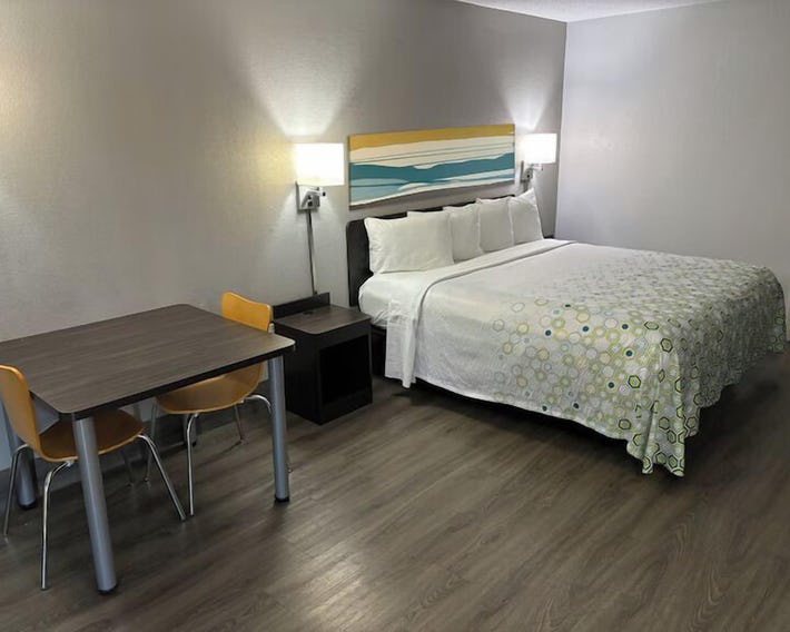 Motel 6 Birmingham, AL – Medical Center