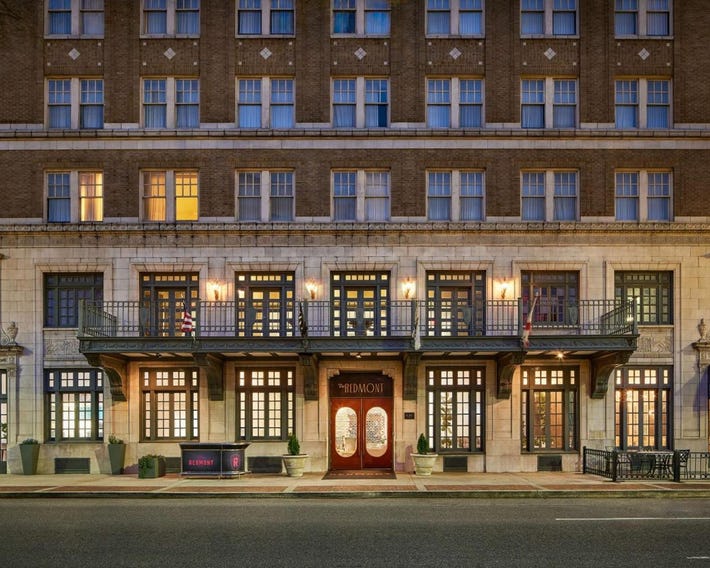 Redmont Hotel Birmingham - Curio Collection by Hilton