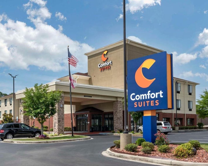 Comfort Suites Pell City near Logan Martin Lake