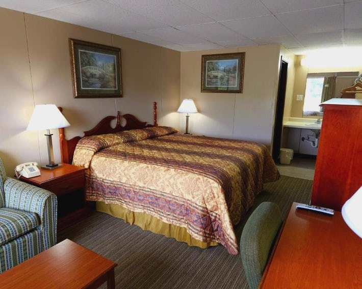 Economy Inn