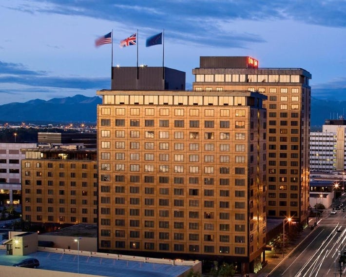 The Hotel Captain Cook