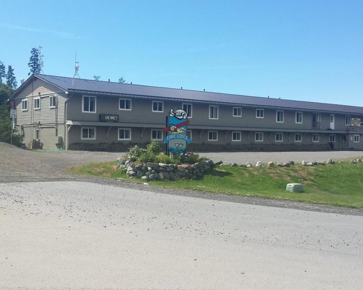 Beluga Lake Lodge
