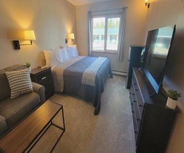 Golden Bear Motel and RV Park