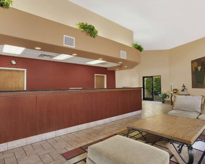 Days Inn by Wyndham Globe