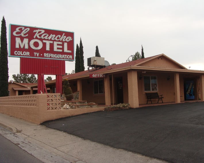 El Rancho Motel