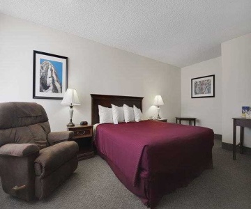 Ramada Mesa-Mezona Hotel