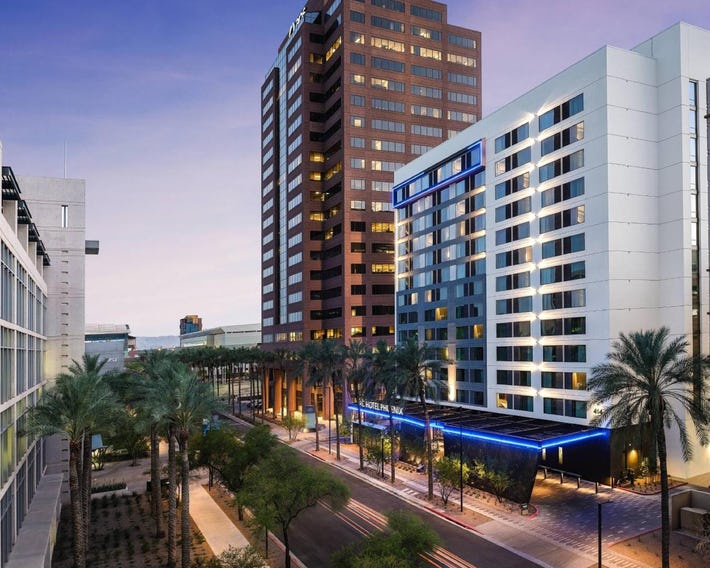 AC Hotel Phoenix Downtown