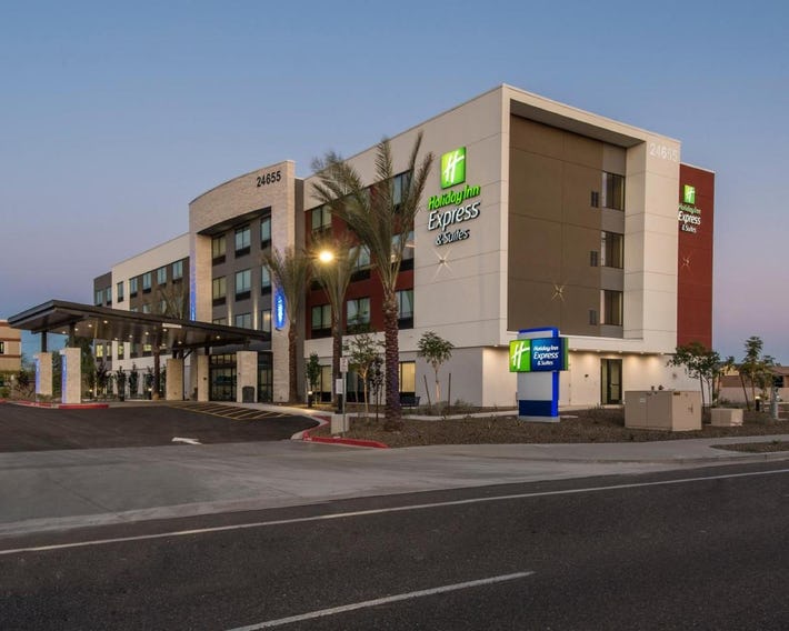Holiday Inn Express & Suites Phoenix North - Happy Valley