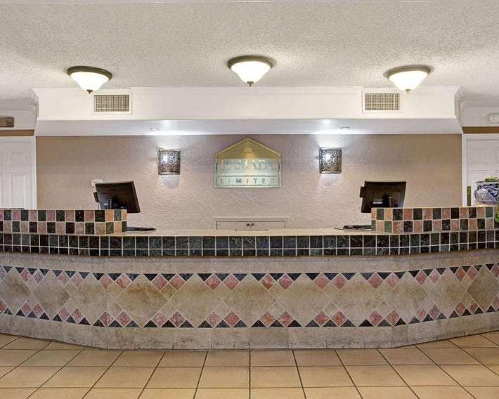Days Inn by Wyndham Tucson City Center