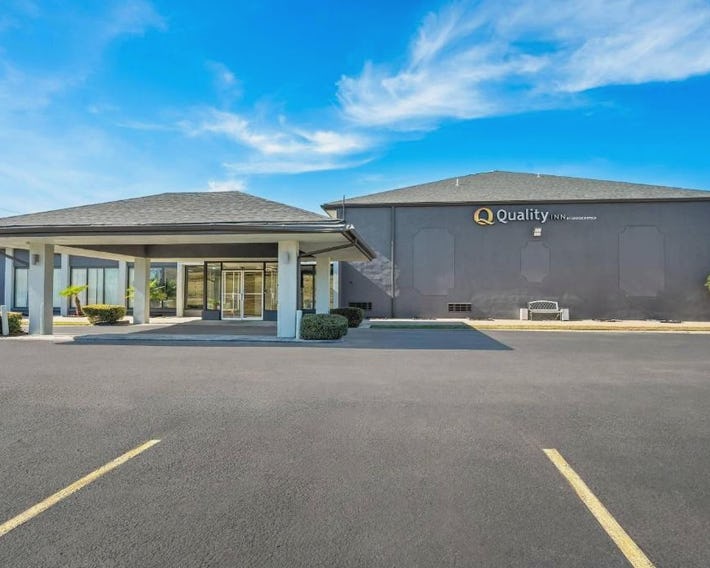 Quality Inn Little Rock on I-30 Near Littlerock airport