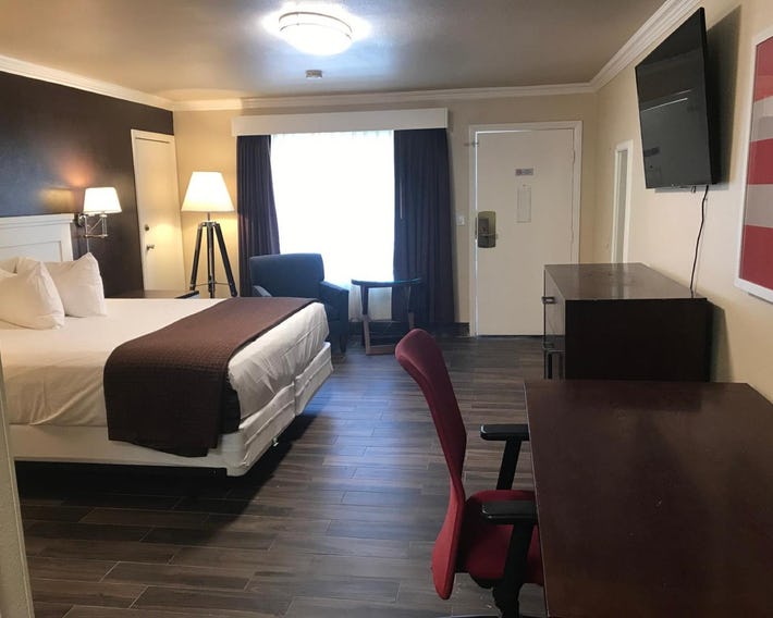 Abby's Anaheimer Inn