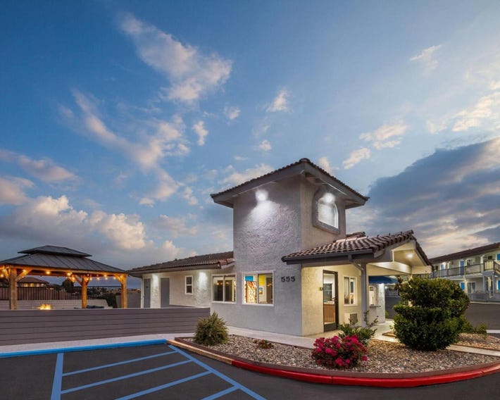 Days Inn by Wyndham Arroyo Grande Pismo Beach