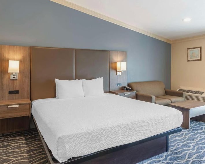 Best Western Plus Hill House