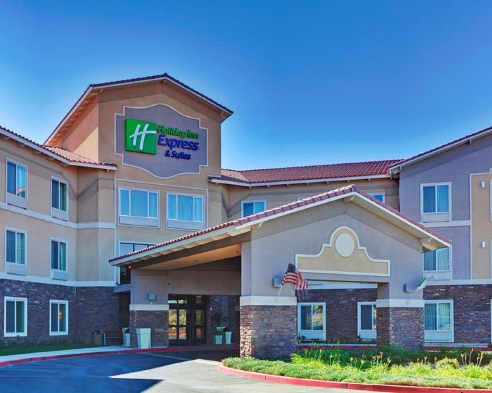 Holiday Inn Express & Suites Beaumont - Oak Valley by IHG
