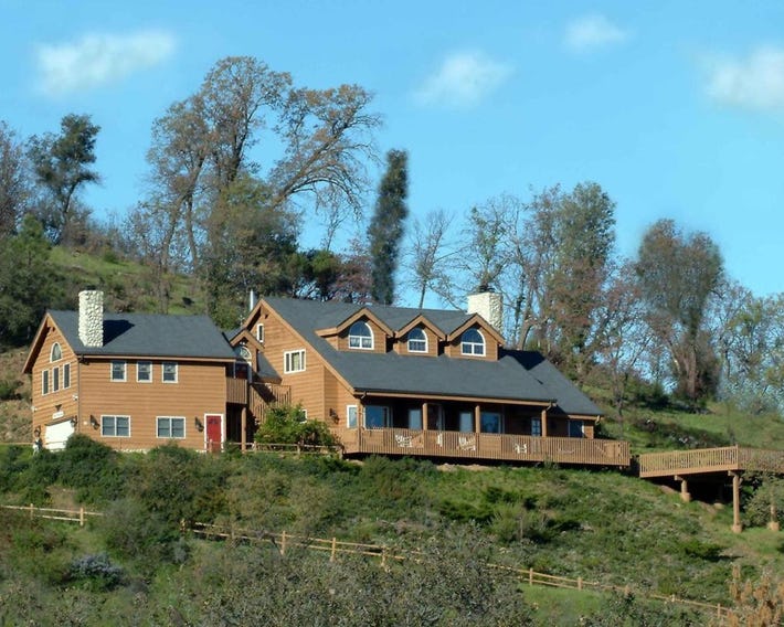 Tucker Peak Lodge