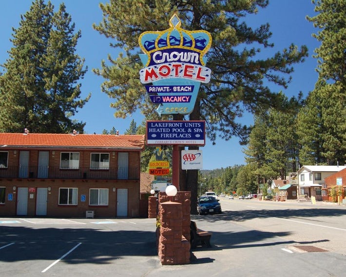 Crown Motel