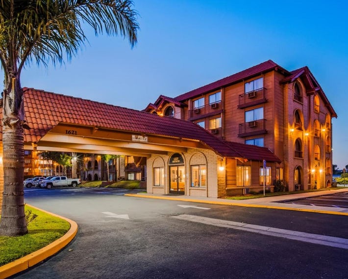 Lompoc Valley Inn and Suites